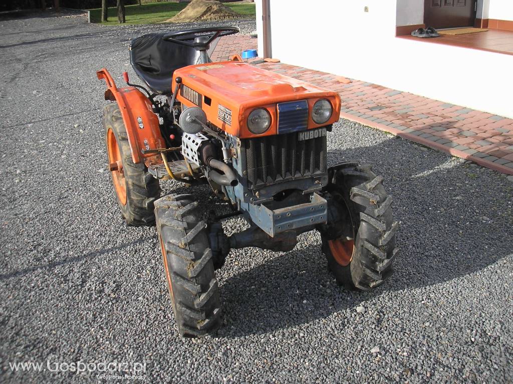 KUBOTA B6000 7