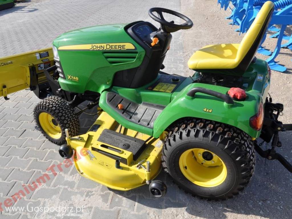 DEALER John Deere TRAKTOR Ogrodowy X748 4x4 24KM 3