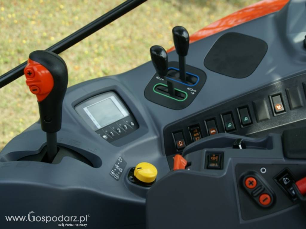 Ciągnik KUBOTA M110GX 115 KM 3