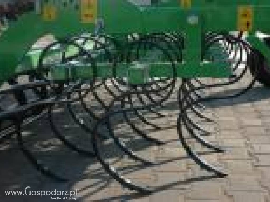 Agregaty uprawowo-siewne zębowe 2,7m 4