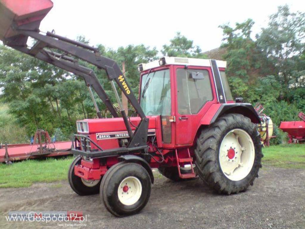 CASE IH 844 xl ŁADOWACZ CZOŁOWY tur