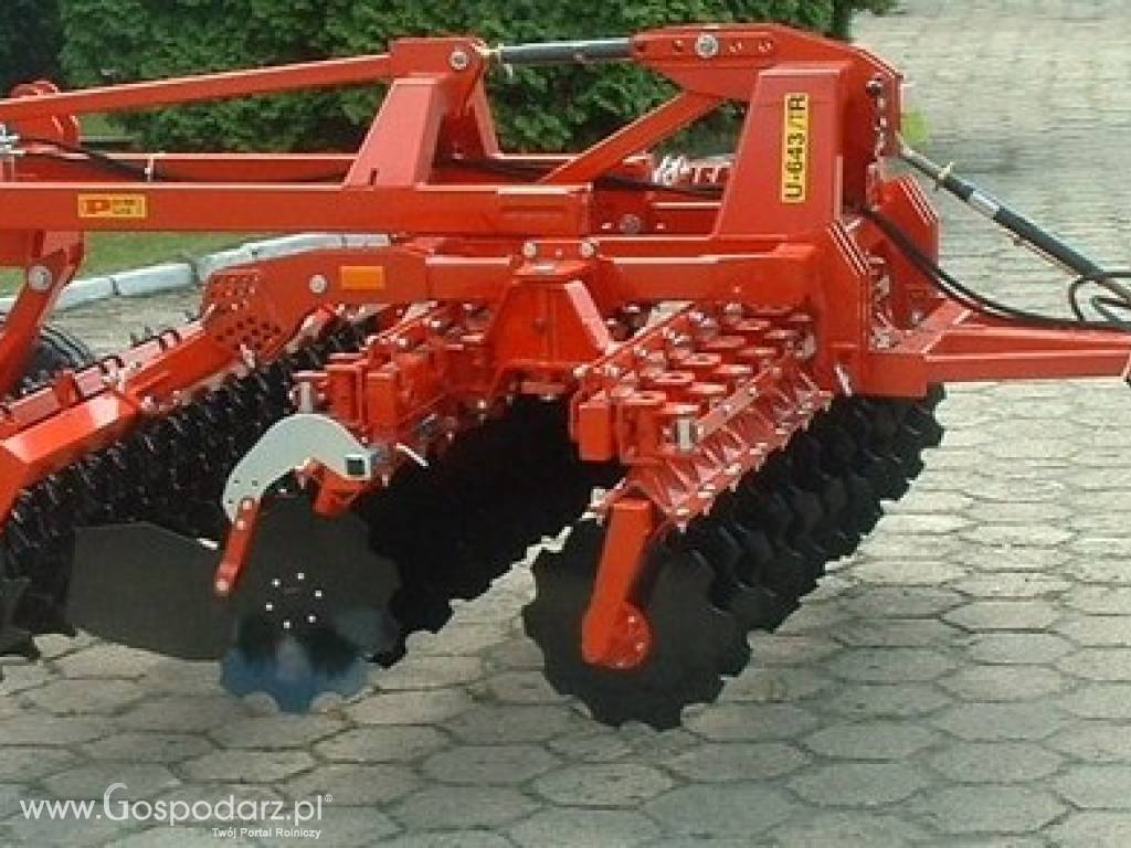 Agregaty półzawieszane o stałej szer. roboczej U643T talerzowe 3