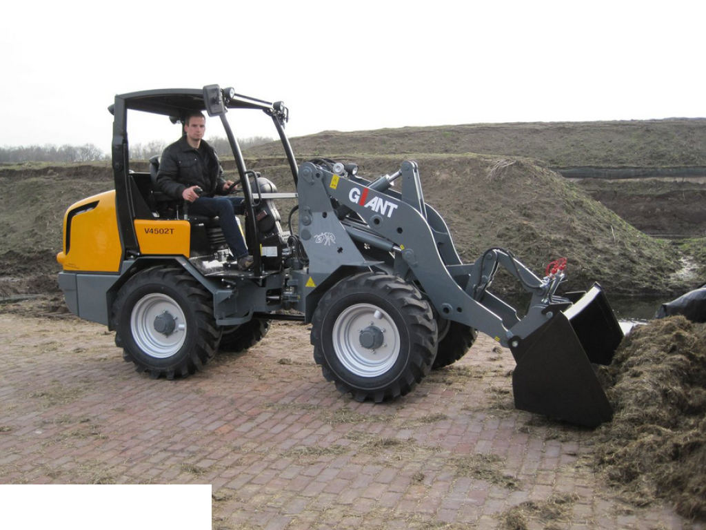 Ładowarka kołowa GiANT V4502T