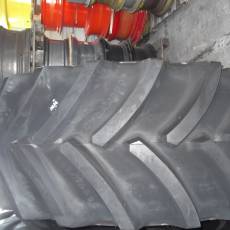 Opony rolnicze 800/70R38 marki Goodyear