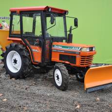 Traktorek komunalny Kubota L1R26 4x4 - kabina, pług