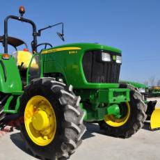 DEALER John Deere 5055e 4x4 55KM + Kabina