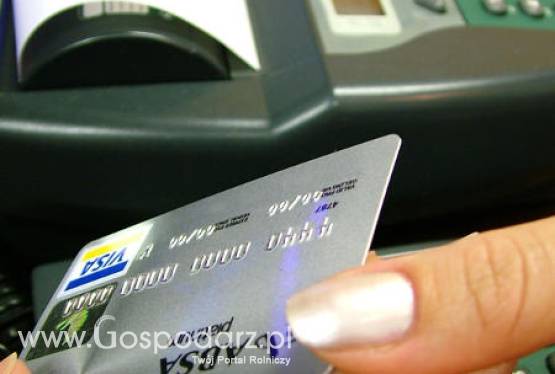 Polscy konsumenci kupują coraz więcej