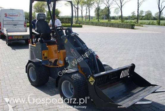 Ładowarka kołowa GIANT D254SW