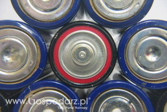 Bateria z makulatury?