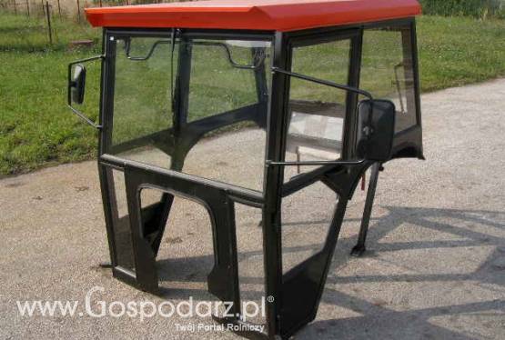 Kabina do ciągnika do C-330; C-360, T-25