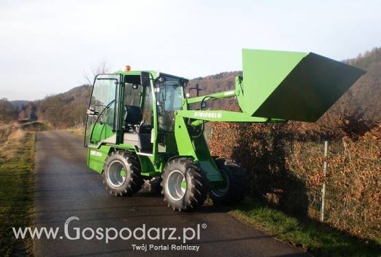 Ładowarki STRIEGEL model 500DY/A z kabiną