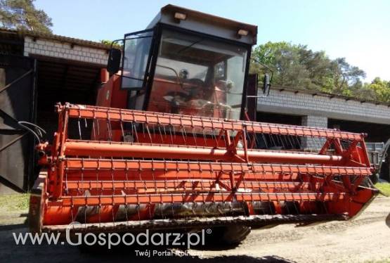 Kombajn zbożowy Bizon Super Z-O56