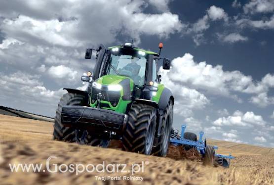 CIĄGNIKI SERIA 9