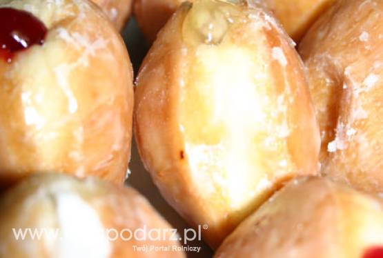 VIII  Mistrzostwa Poznania w jedzeniu pączków na czas