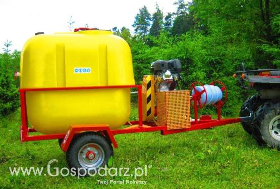 OPRYSKIWACZ SPALINOWY NA PRZYCZEPIE JEDNOOSIOWEJ MODEL POLEXIM 400, 14-22l/min, silnik 6,5KM