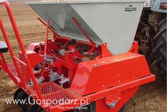 Sadzarka do cebuli 8 rzędów - rozstaw rzędów 30 - rozstaw kół 1,50 WIFO