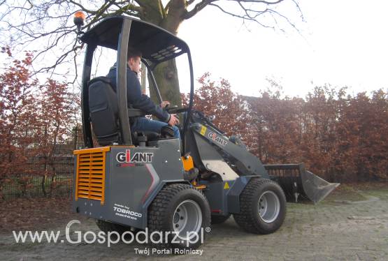 Ładowarka kołowa GiANT D204SW