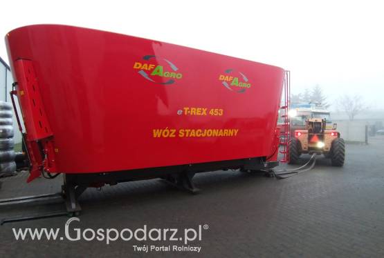 Wóz paszowy stacjonarny DAFAGRO T-REX ST