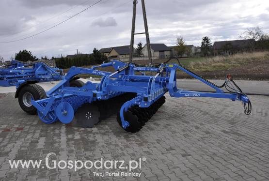 Ciężka brona talerzowa składana hydraulicznie Roobin H