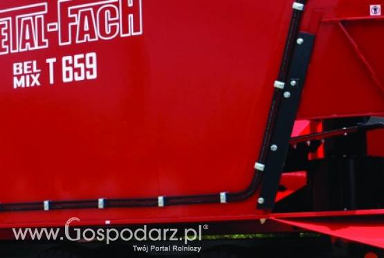 Wóz paszowy dwuwirnikowy jednoosiowy T659 BEL-MIX poj. 10-14m3