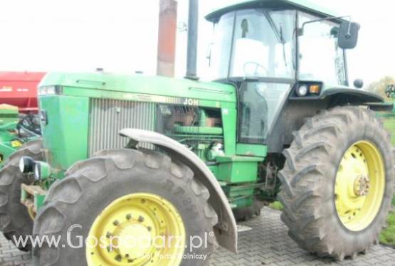 Sprzedam JOHN DEERE 4455
