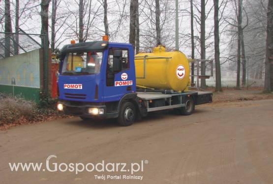 ZABUDOWA SAMOCHODU PRZEZNACZONA DO CZYSZCZENIA I TRANSPORTU TOALET typ T-3600 - pojemność 3600 litrów