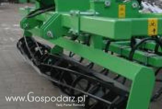 Agregaty uprawowo-siewne zębowe 4,0m
