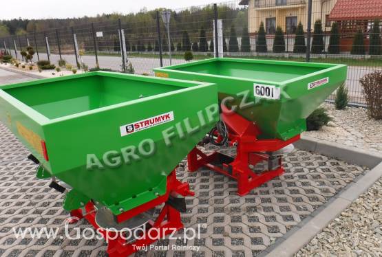 Rozsiewacz Nawozów Tytan Strumyk 600l 800l 1000l