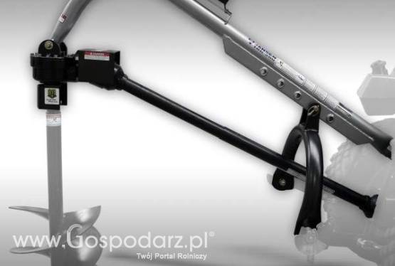 Wiertnica ciągnikowa napęd z traktora; obsługuje wiertła średnicy od 15 -60 cm