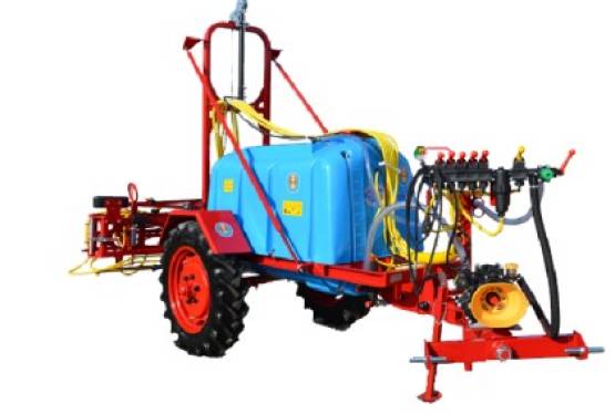 Opryskiwacz przyczepiany 1200 litrów