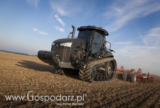 Ciągniki gąsienicowe Challenger seria MT700E