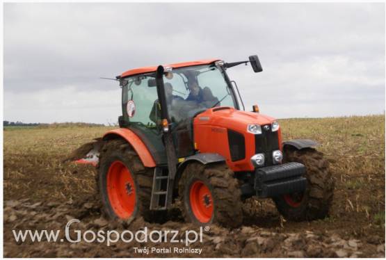 Ciągnik KUBOTA M135GX