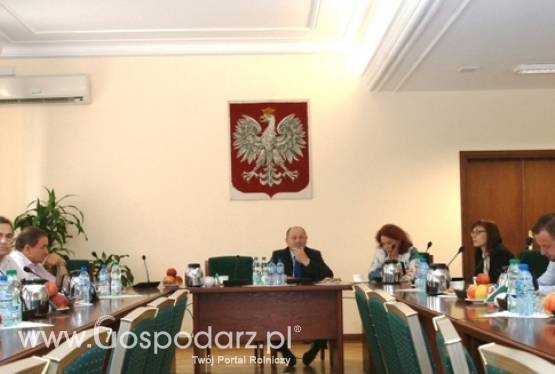 Konsultacje dot. bieżącej sytuacji na rynku owoców miękkich w MRiRW