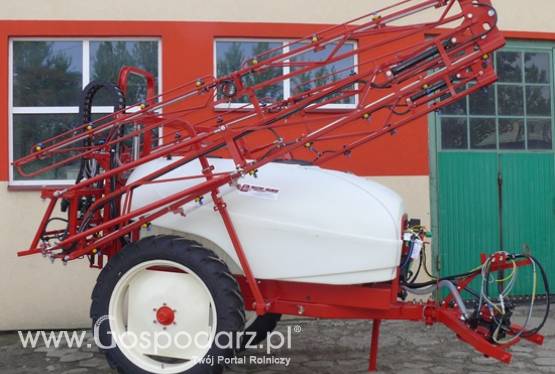 Opryskiwacze zaczepiane polowe PELIKAN 1000 1500 2000