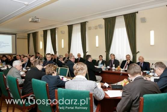 Przedstawiciele instytutów badawczych w MRiRW