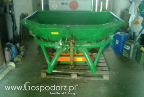 ROZSIEWACZ NAWOZU AMAZONE  ZAF 600L