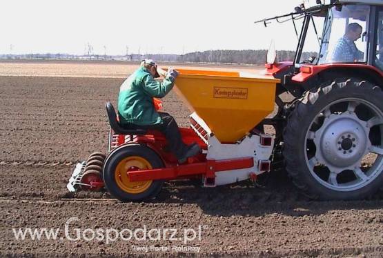 Siewnik precyzyjny 12 rzędów 3,60 m rozstaw rzędów 25 WIFO