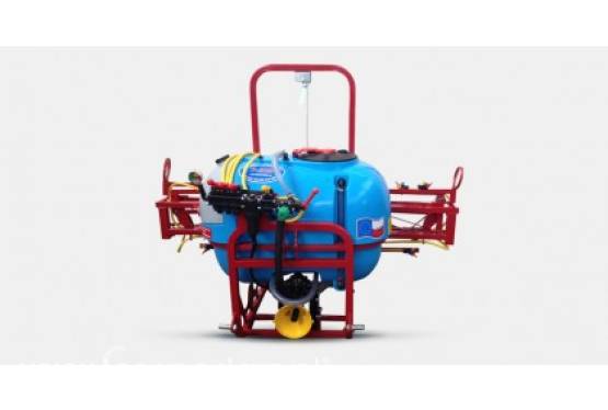 Opryskiwacz zawieszany 300 litrów