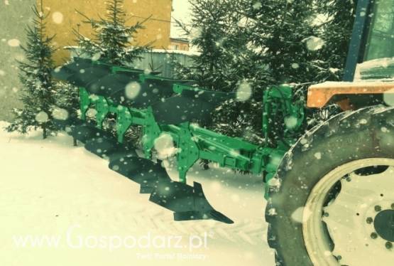 Pług Gebr. Müller Pflugfabrik  5 skibowy OBROTOWY NIEMIECKA STAL