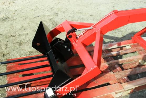 Sprzedam ładowacz obornika zaczepiany na tył ciągnika