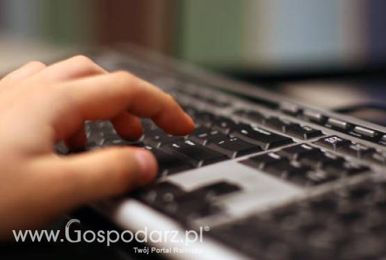 W tym roku ARiMR przyjmie wnioski o dopłaty bezpośrednie także przez Internet