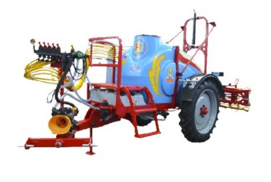 Opryskiwacz przyczepiany 2200 litrów