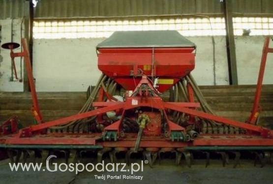 Agregat uprawowo-siewny, aktywny Kverneland Accord