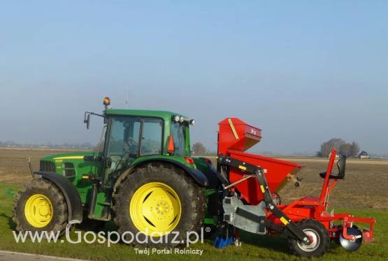 Sadzarka precyzyjna 4 rzędy 1,50 m rozstaw rzędów 25-30 WIFO