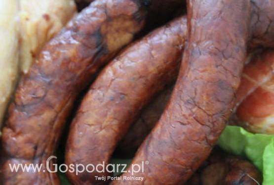 Kiełbasa z mielonych kości, tłuszczu i skóry