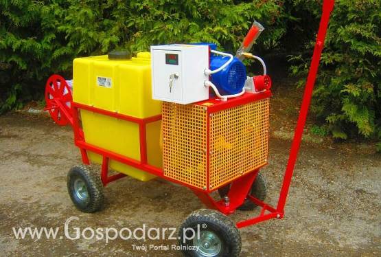 OPRYSKIWACZ ELEKTRYCZNY WóZKOWY MODEL POLEXIM80E: pojemność zbiornika 80 l, 14-22l/min,silnik 3kW