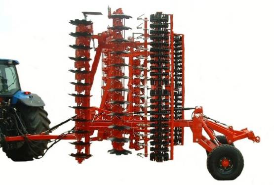 Agregaty półzawieszane hydraulicznie składane U643TH talerzowe