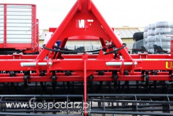 Agregaty zębowe- Agregat uprawowo-siewny zębowy 3,0m