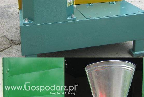 PELLECIARKI: wydajność 300-450 kg/h  napęd z silnika Diesla, matryce 6 mm lub 8mm