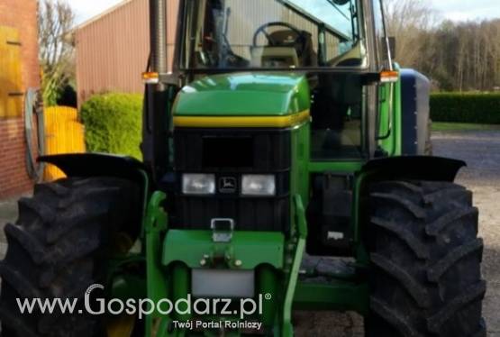 John Deere 6800